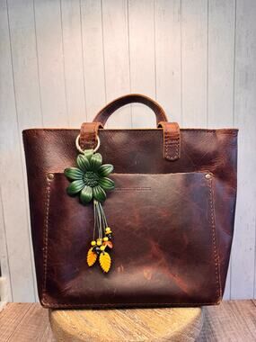 Green Summer Daisy Purse Charm Genuine Leather Summer Flower Bag Charm NEW!